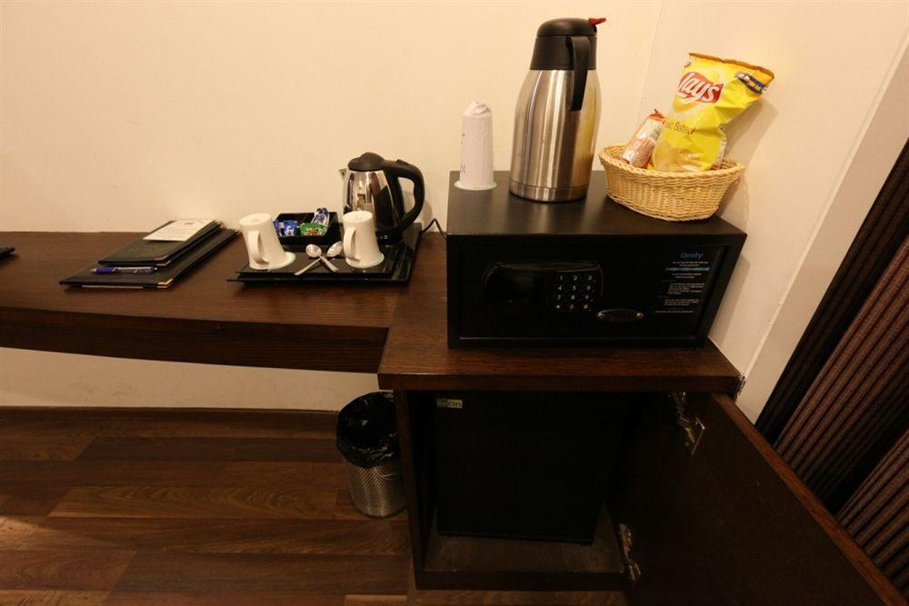 Hotel Le Roi Near New Delhi Railway Station Eksteriør bilde
