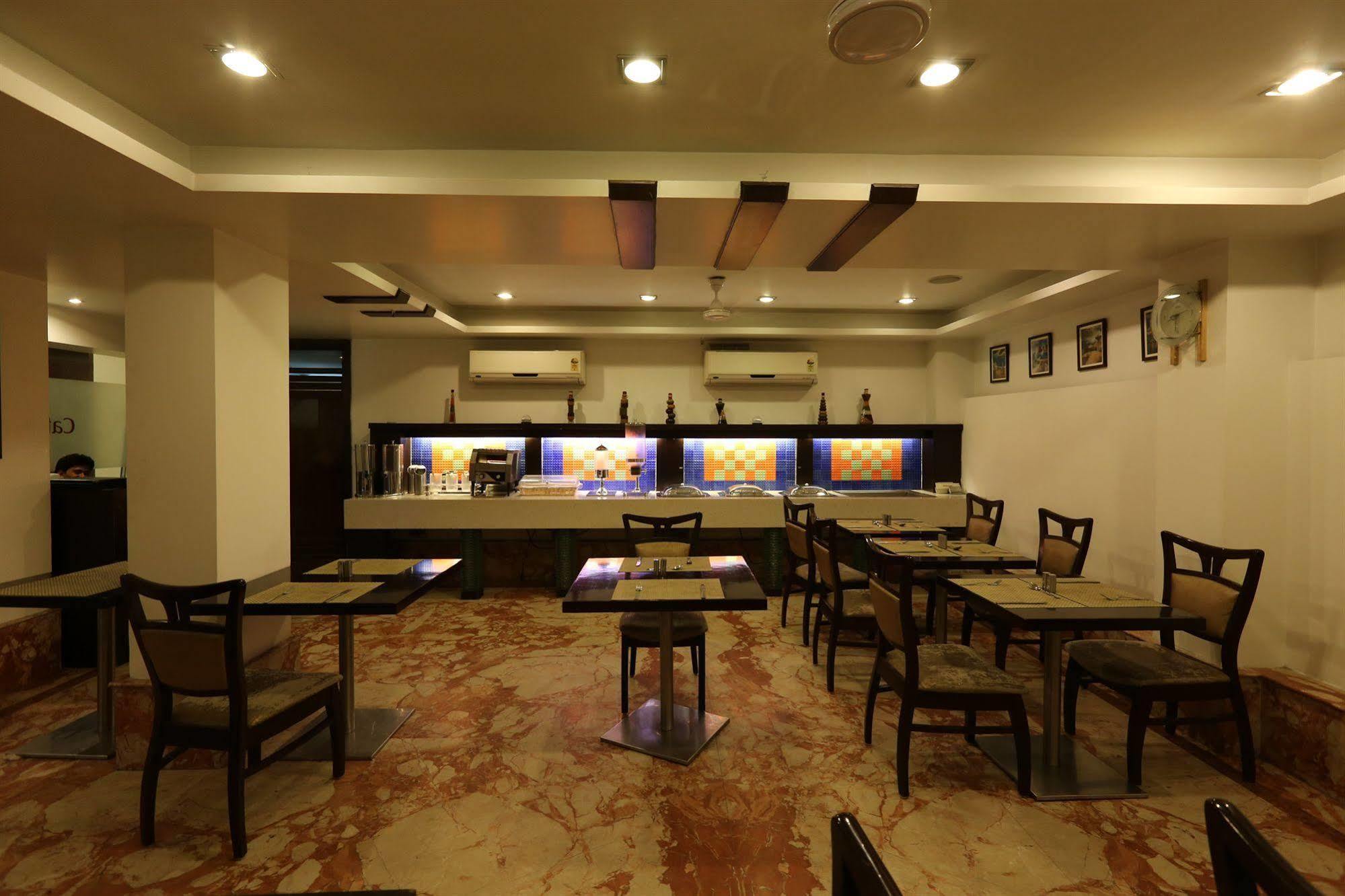Hotel Le Roi Near New Delhi Railway Station Eksteriør bilde